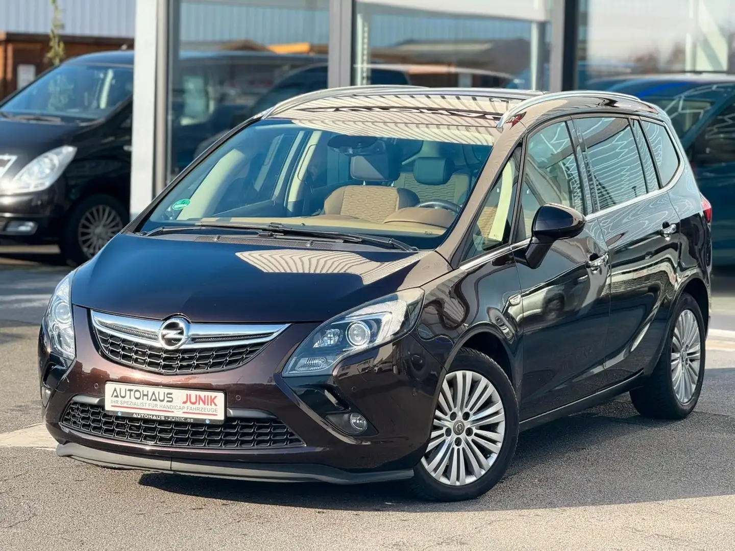 Opel Zafira 1,6 Automatik Tourer Turbo Braun - 1