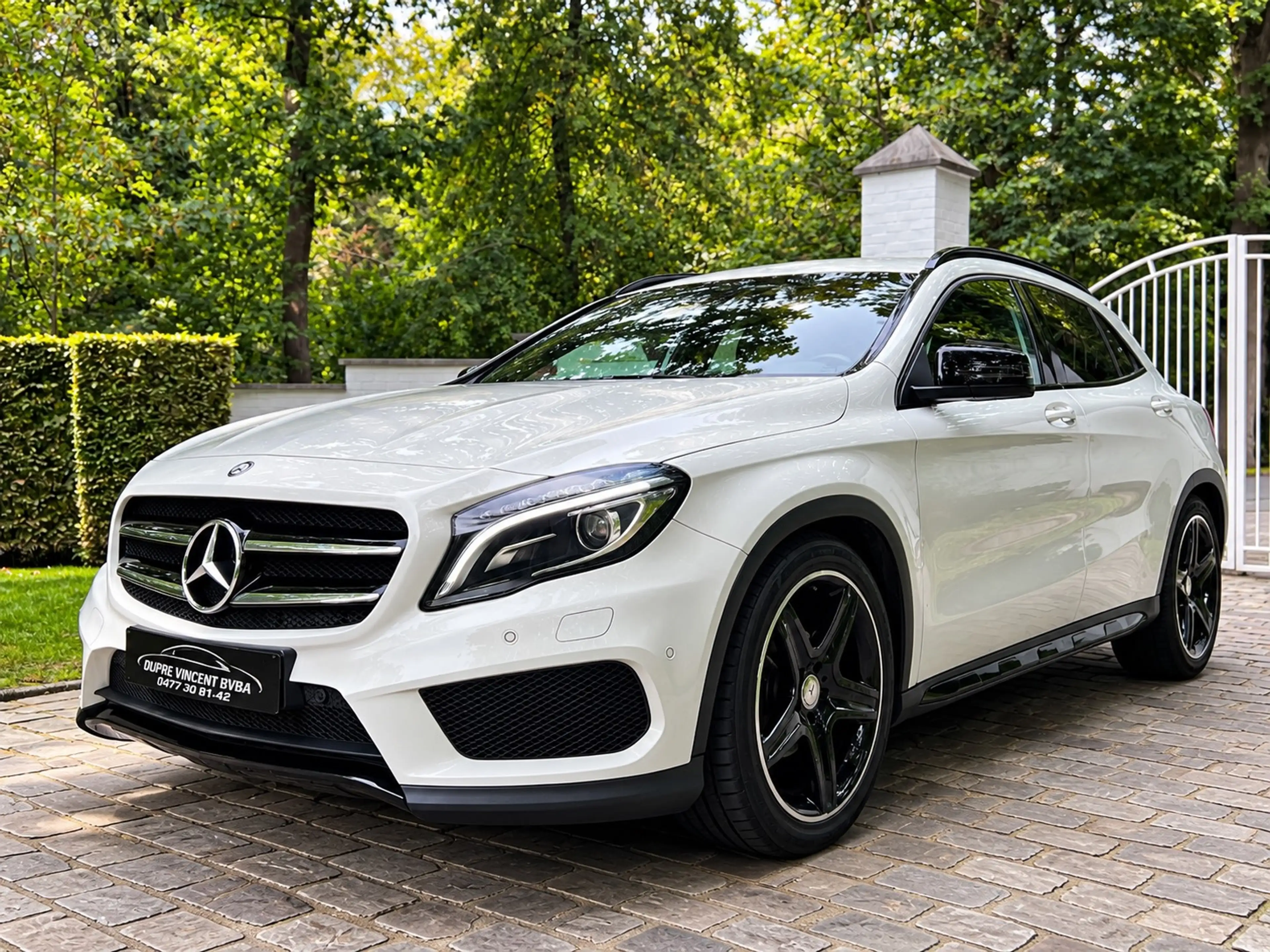 Mercedes-Benz GLA 180 GLA 180 d *PACK AMG* AUTOMAAT. — photo 2