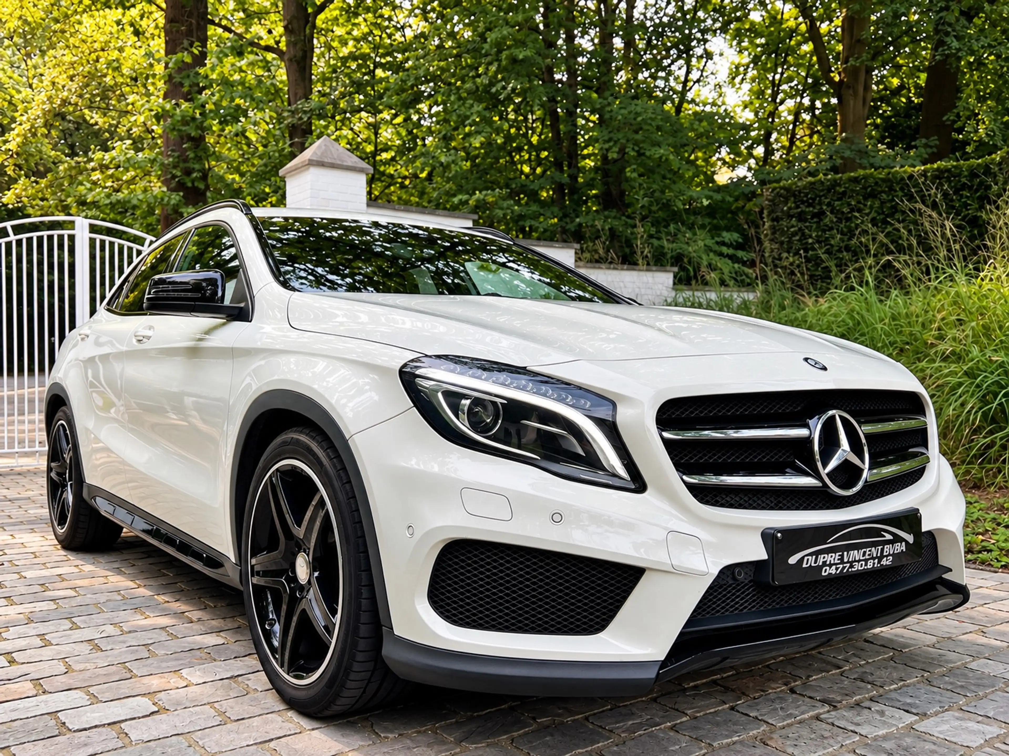 Mercedes-Benz GLA 180 GLA 180 d *PACK AMG* AUTOMAAT. — photo 4