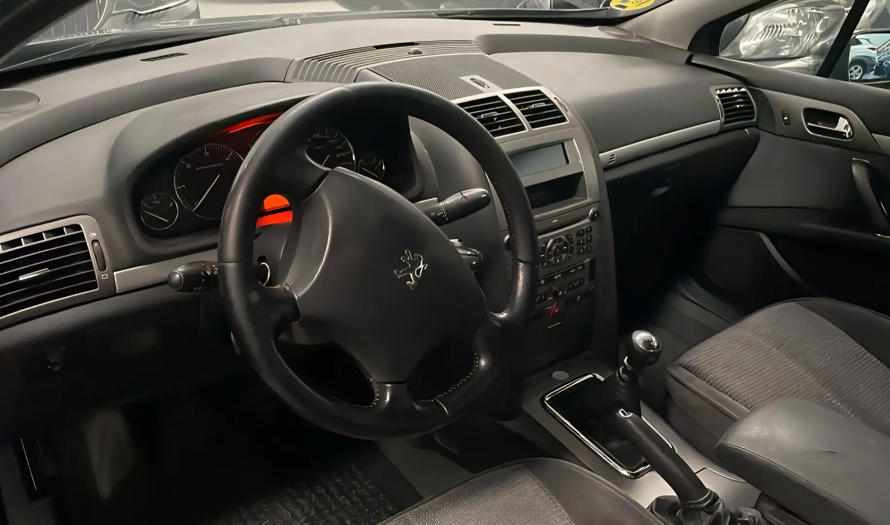 Peugeot 407 407 SW 2.0HDI ST Confort Confort Argintiu - 1