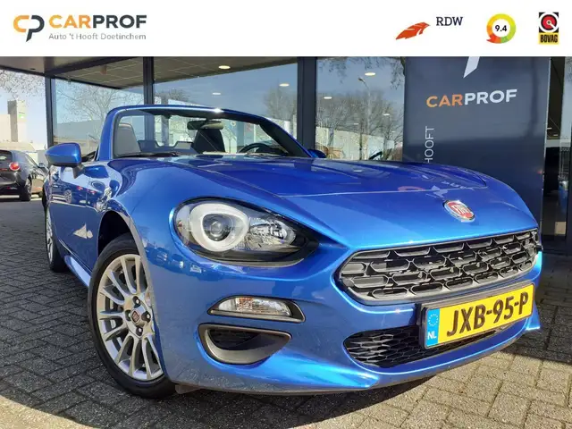 Fiat 124 Spider 1.4 MultiAir Turbo SPORT / AZURO ITALIA /