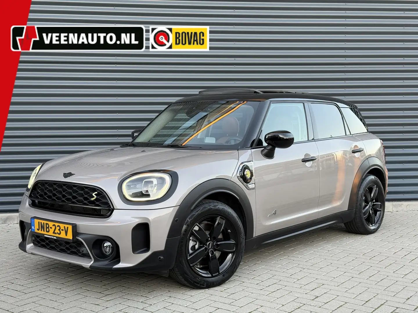 MINI Cooper SE Countryman 2.0 ALL4 Pano/Leder/Camera/Apple Szary - 1