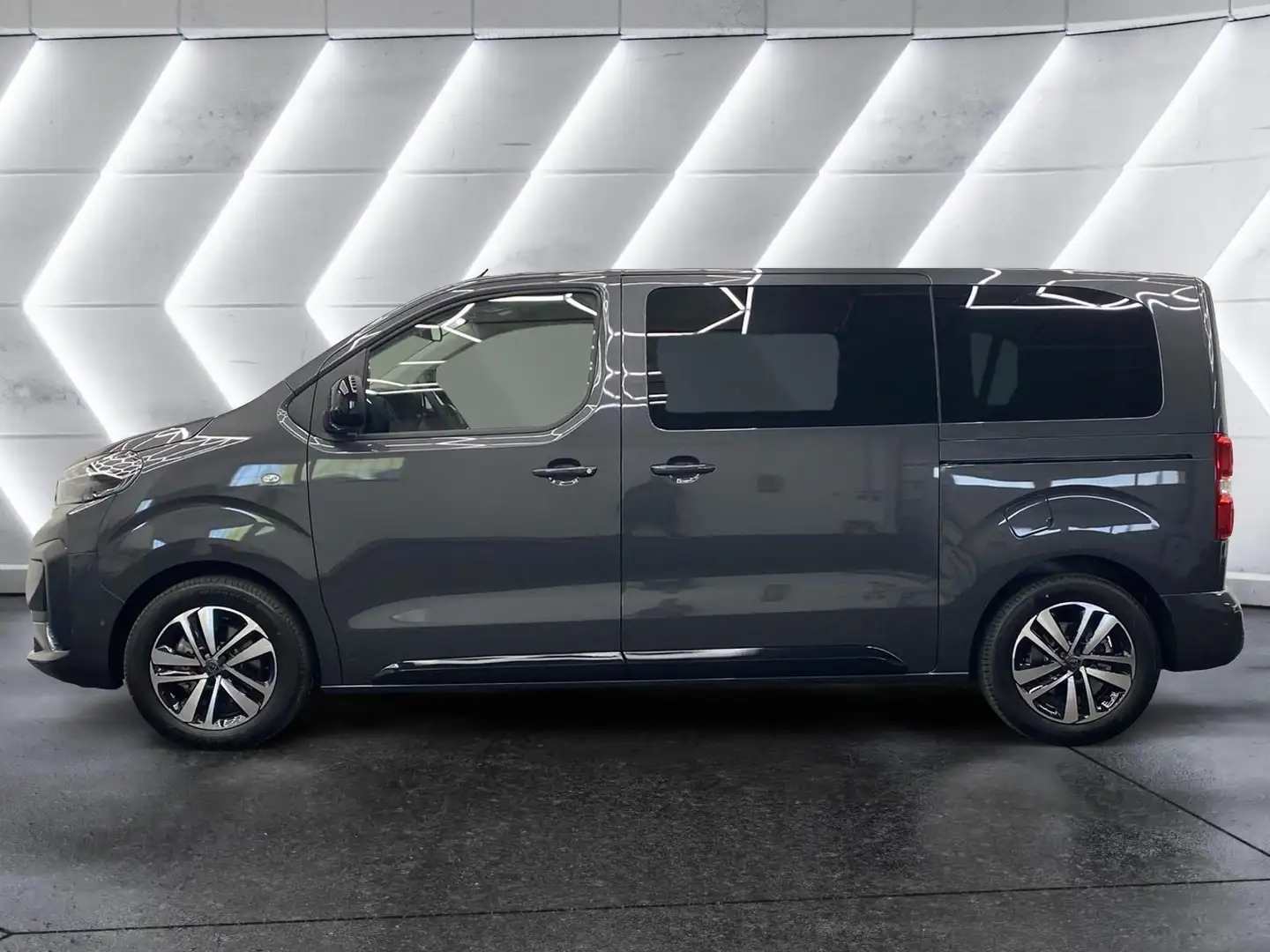 Peugeot Traveller Premium L2 180 Lang *VIP 7-Sitzer* Grijs - 2