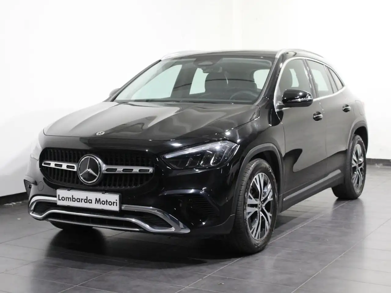 Mercedes-Benz GLA 180