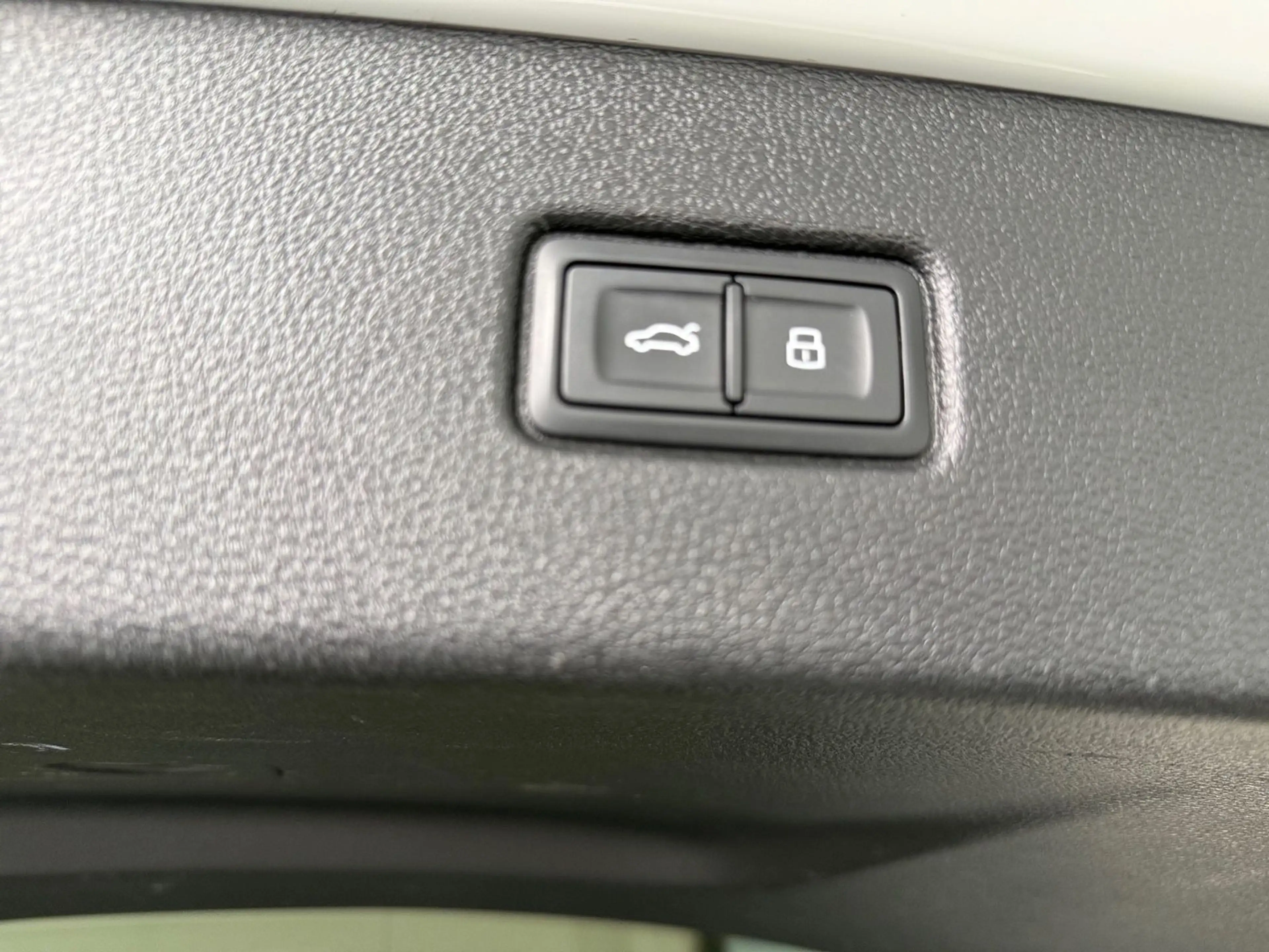 Audi SQ7 4.0 V8 TDIquattro*LED*Navi*ACC*Pano*AHK*BOSE — photo 11