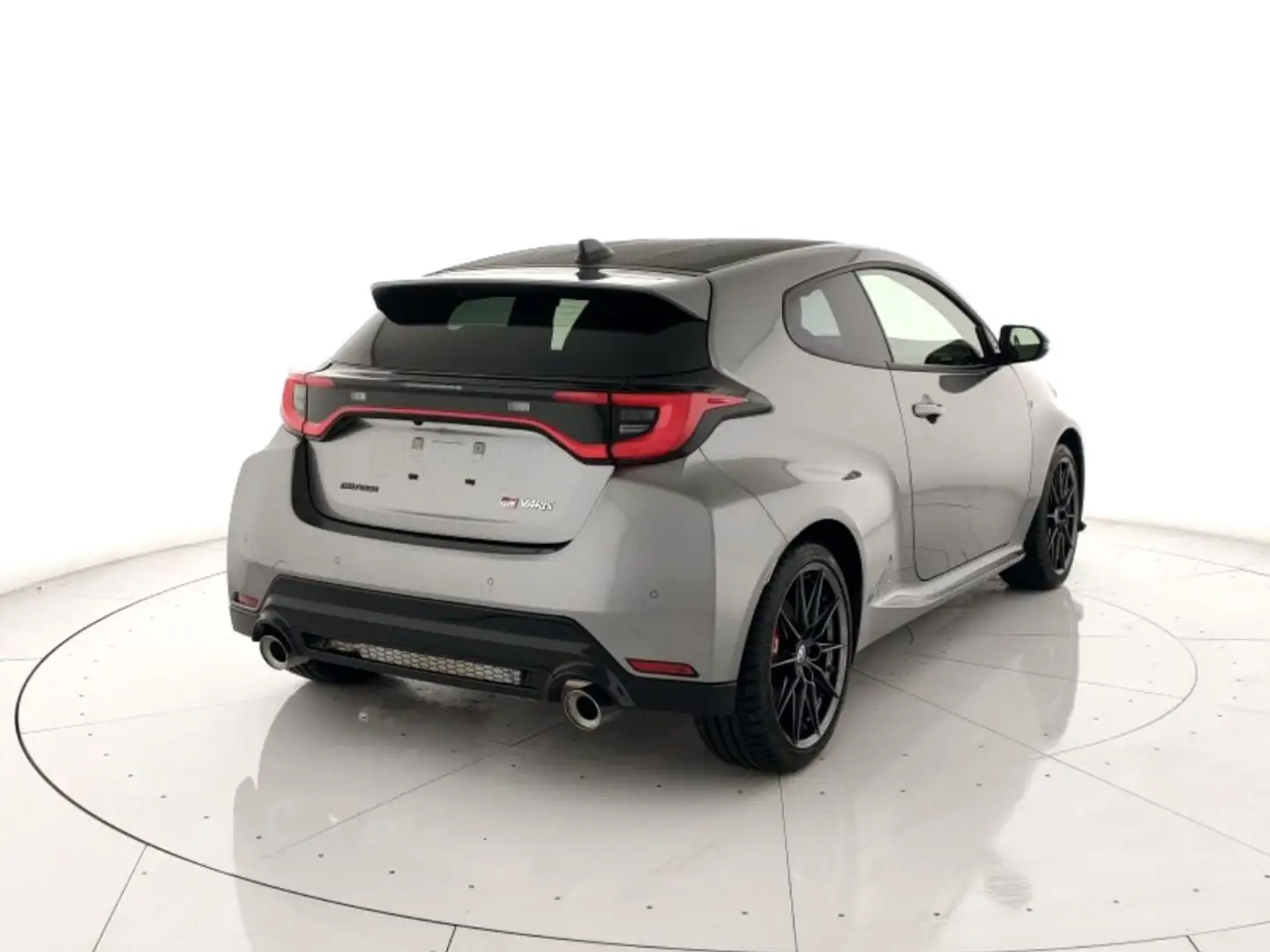 Toyota Yaris 1.6 Circuit Automatica 280cv Grigio - 2