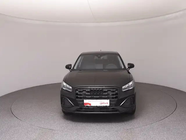 Audi Q2 view 3