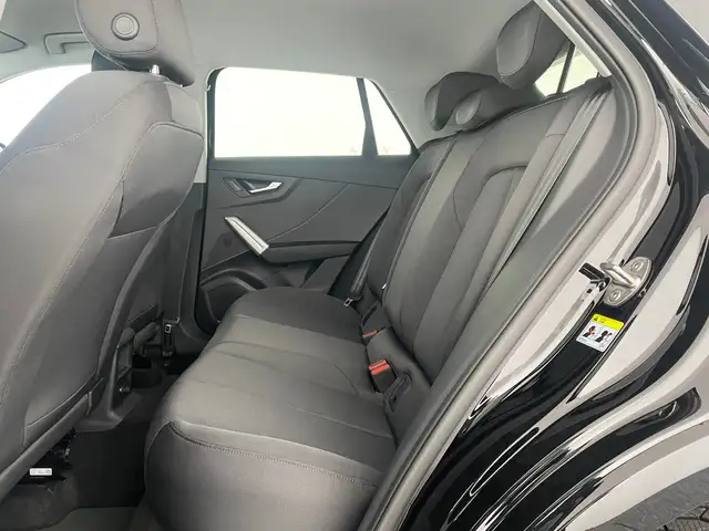 Audi Q2 view 10