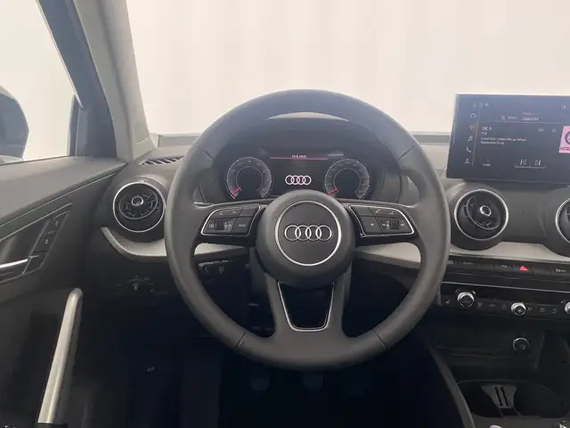 Audi Q2 view 11