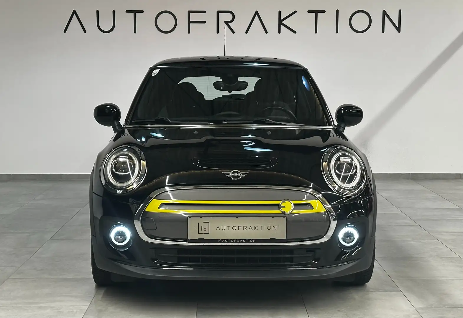 MINI Cooper SE Cooper SE Trim M Schwarz - 2