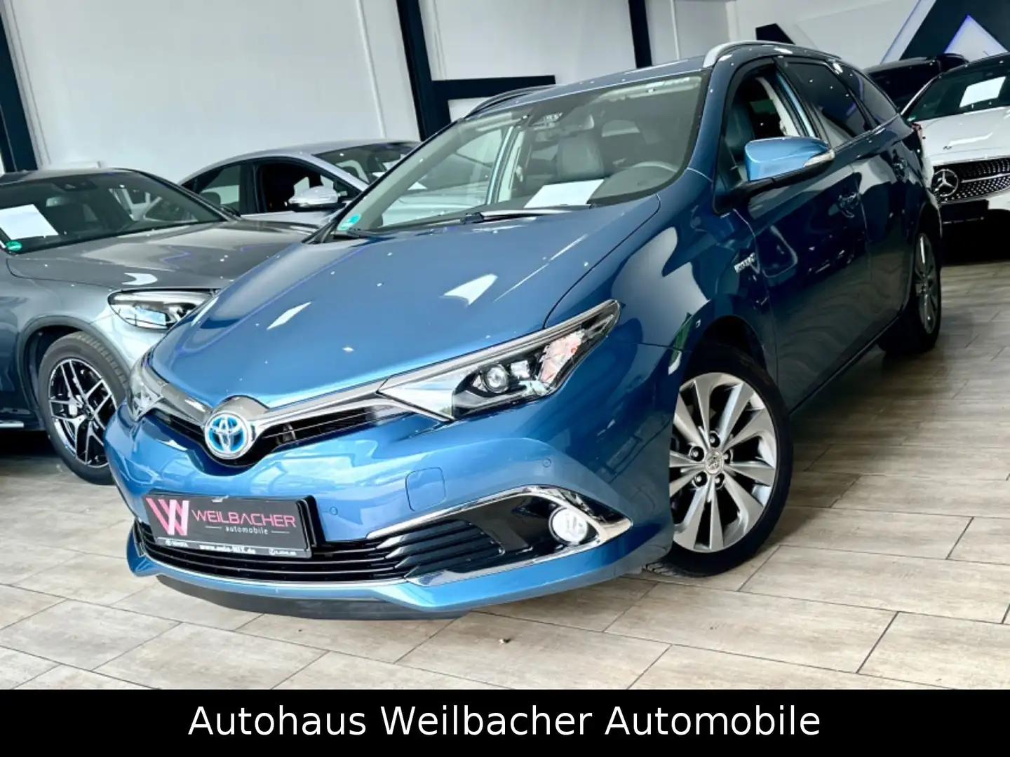 Toyota Auris Hybrid Executive *1.HAND* Blau - 1