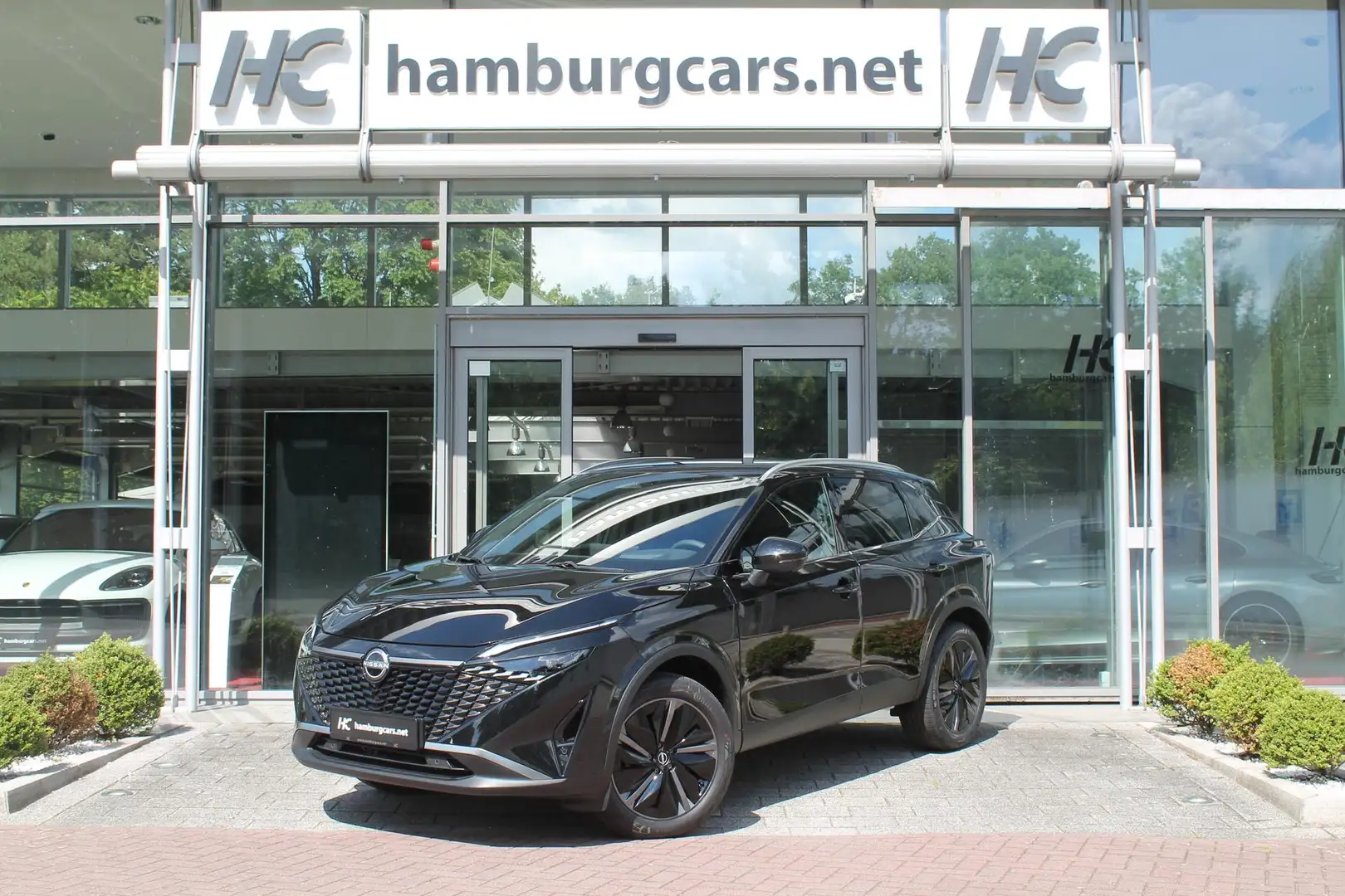 Nissan Qashqai Tekna 1,3 DIG-T Xtro. HUD 360 Nav Met. Zwart - 2