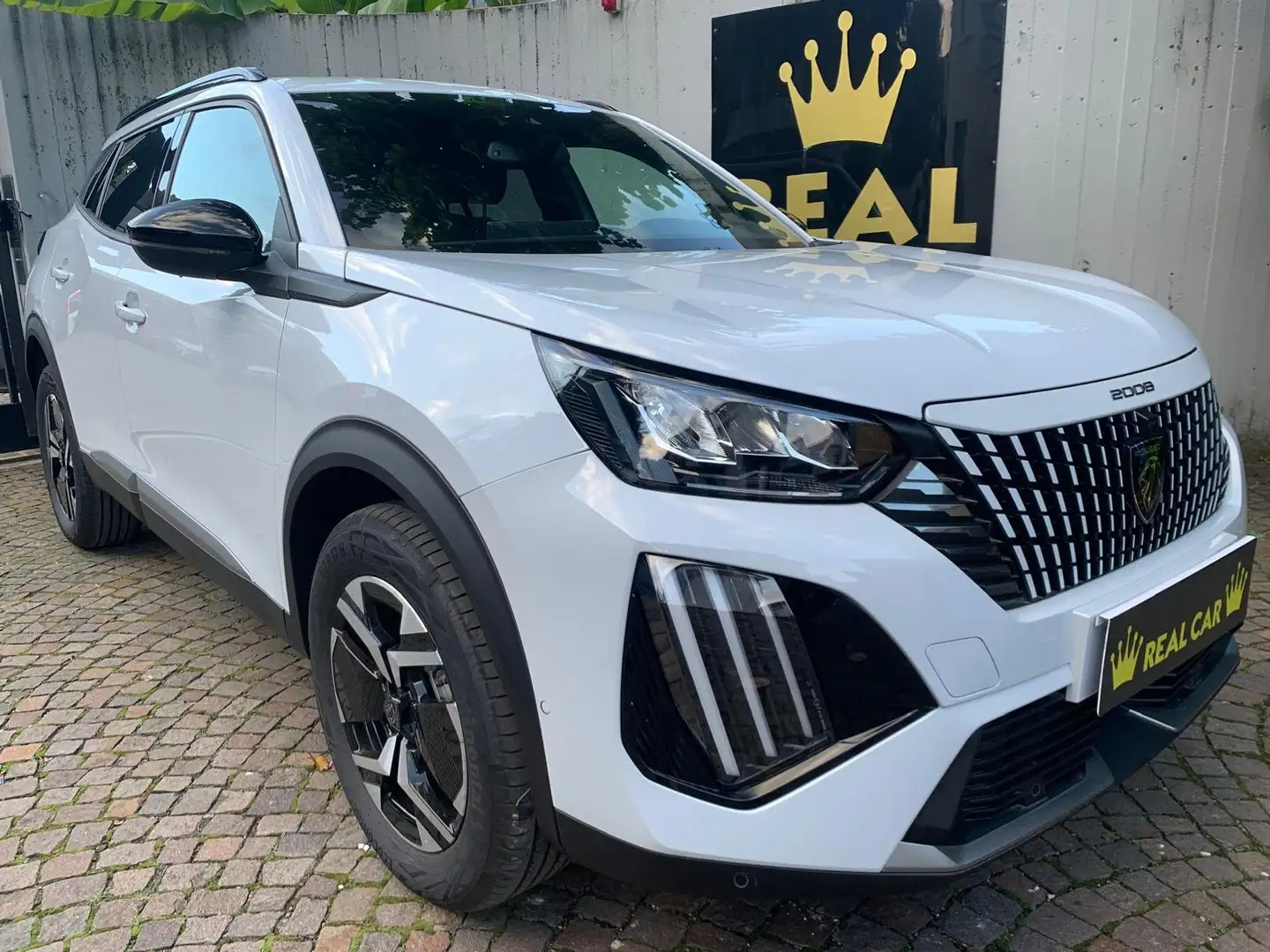 Peugeot 2008 2008 II 2023 1.2 hybrid Allure 145cv e-dcs6 Bianco - 2