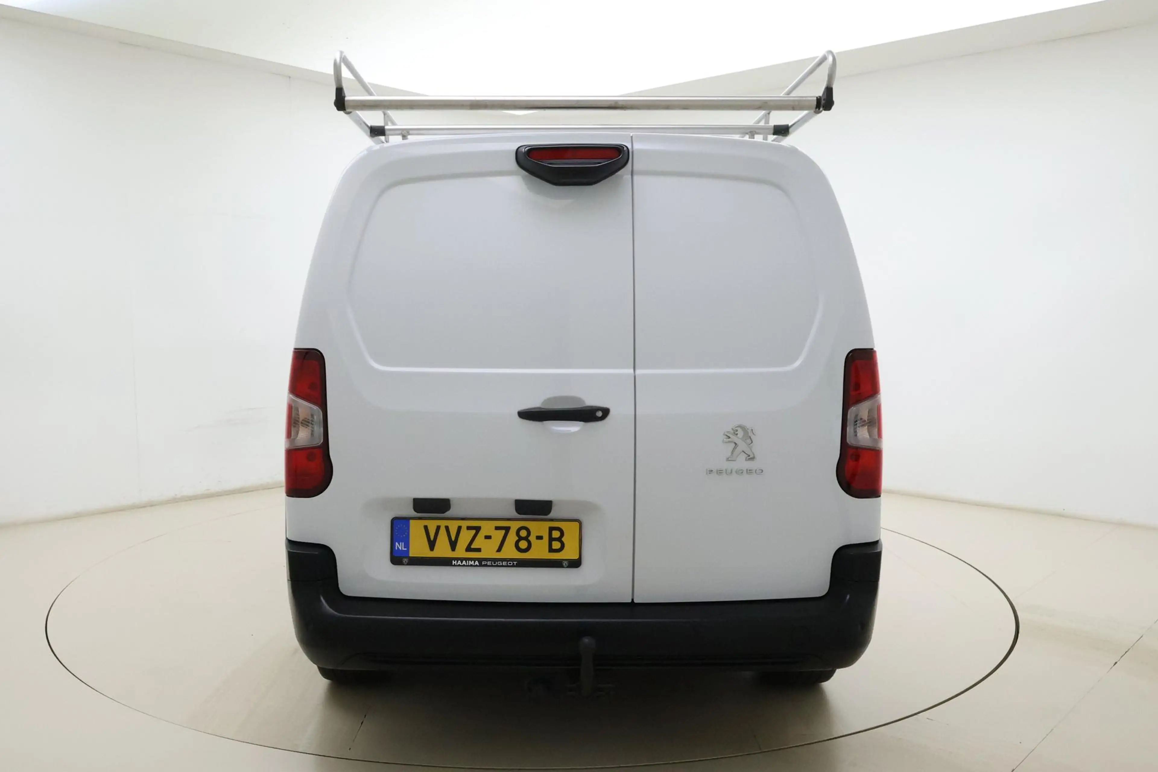 Peugeot Partner 1.5 BlueHDi 130 EAT8 S&S L2 | Achteruitrijcamera | — photo 11