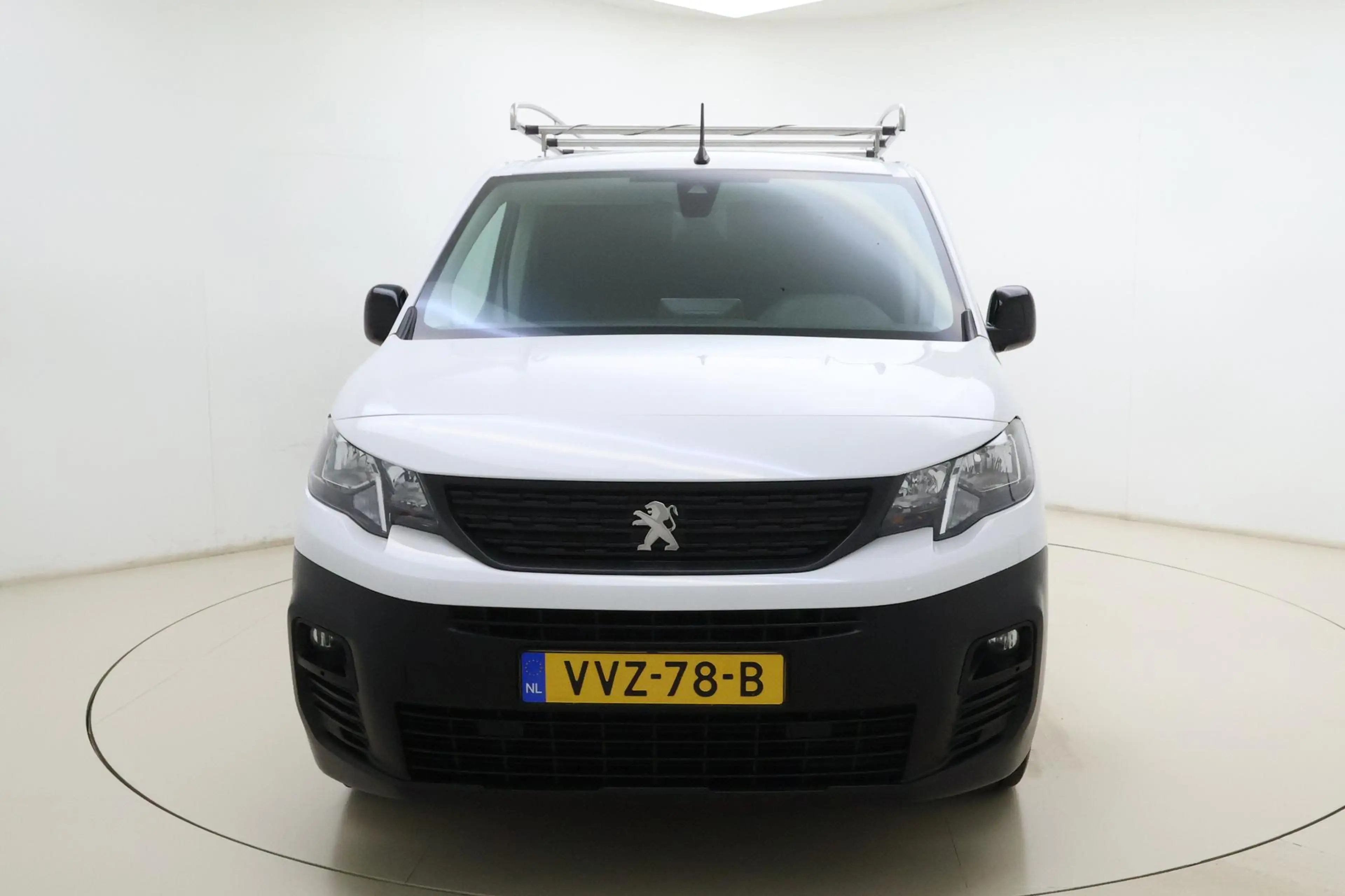 Peugeot Partner 1.5 BlueHDi 130 EAT8 S&S L2 | Achteruitrijcamera | — photo 6