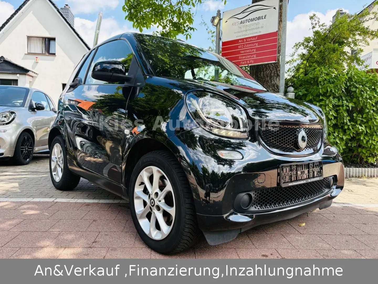 smart forTwo Cabrio Passion AUTOM/NAVI/SITZH/KLIMA/2.H Schwarz - 1