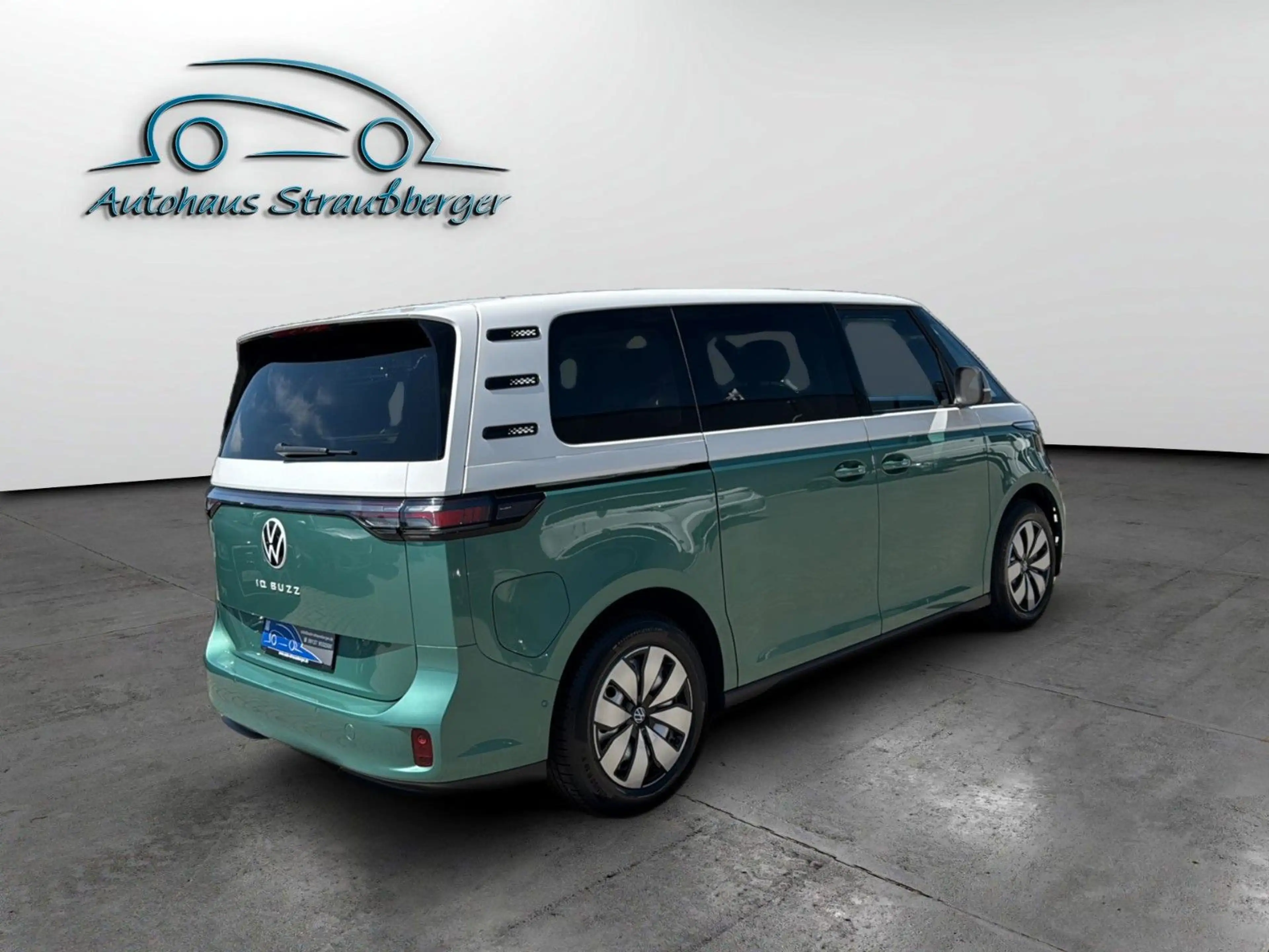 Volkswagen ID. Buzz Pure KR 125KW IQ 3ZK ACC 360°-View — photo 4