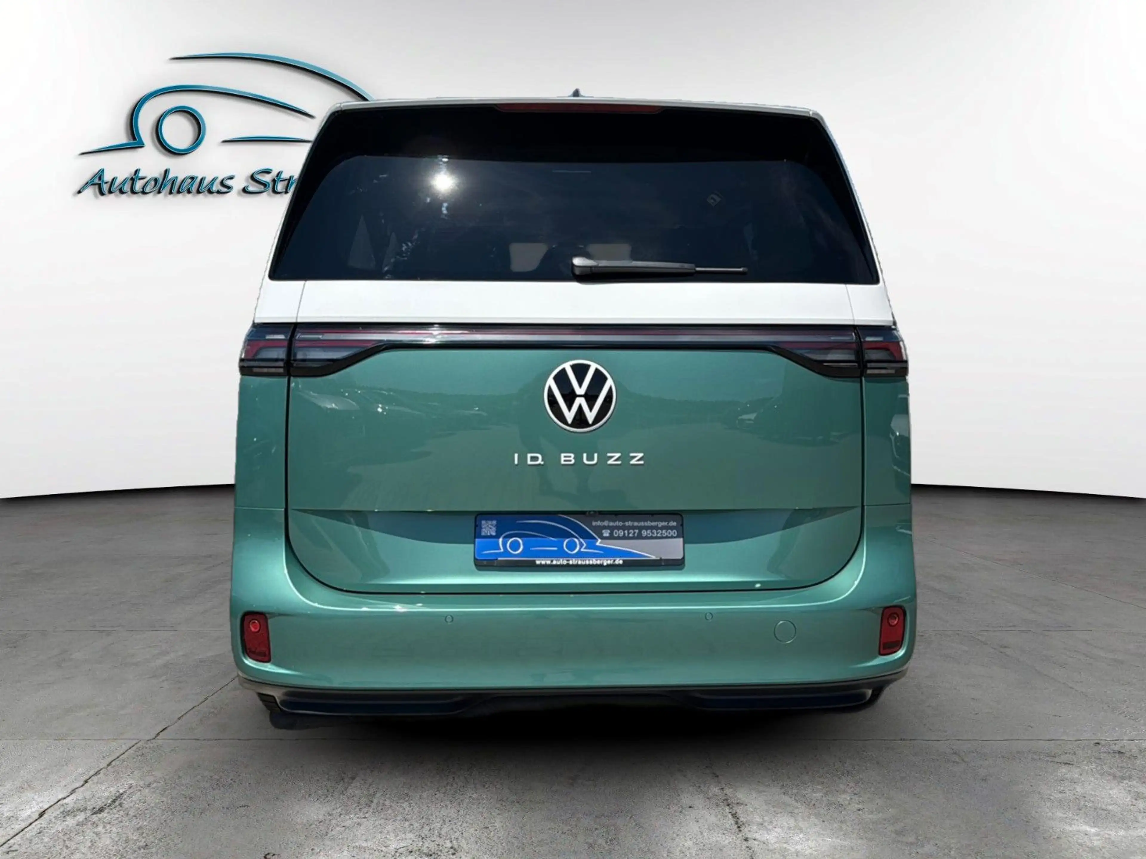 Volkswagen ID. Buzz Pure KR 125KW IQ 3ZK ACC 360°-View — photo 3