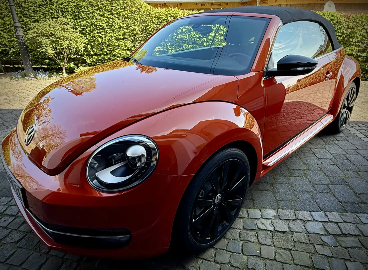 Volkswagen Beetle Cabrio Club 1,2 BMT, DSG | 1a Zustand! Orange - 2