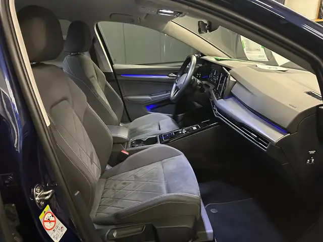 Volkswagen Golf view 10