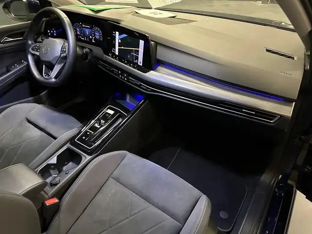 Volkswagen Golf view 11