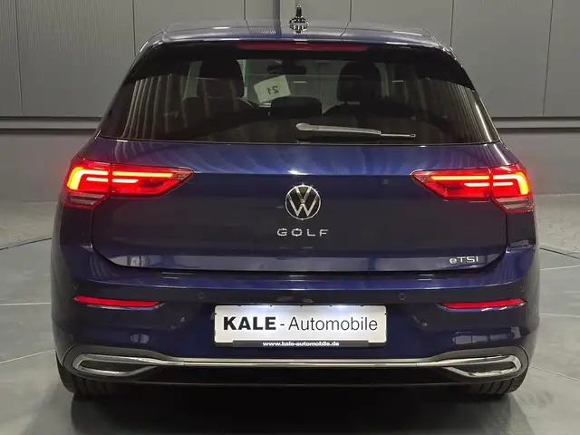 Volkswagen Golf view 4