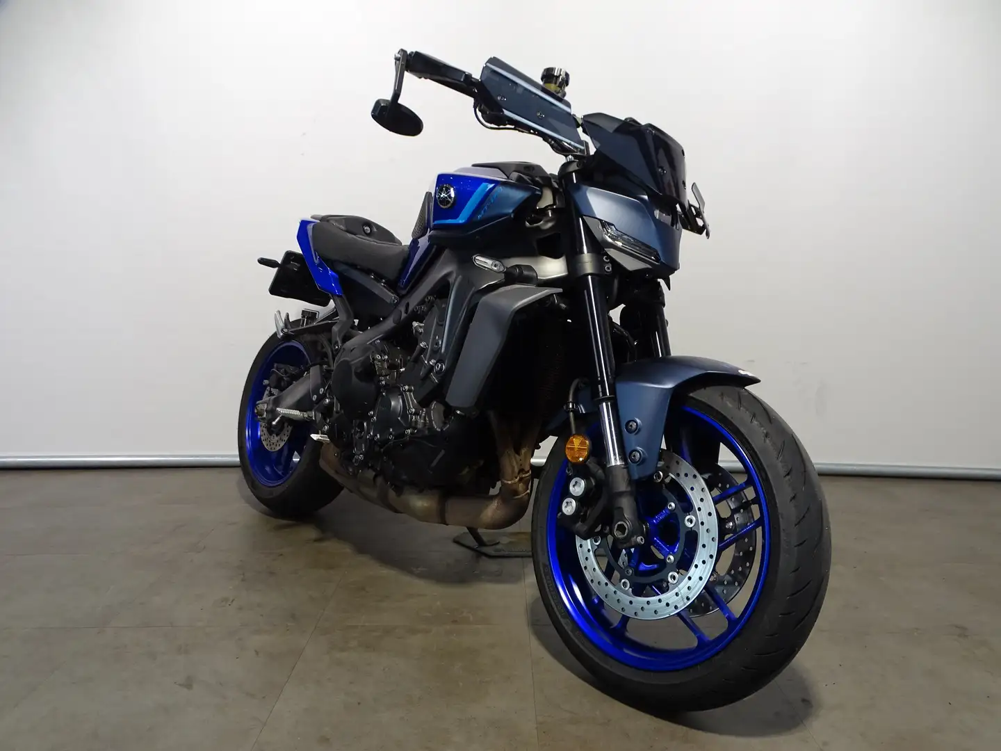 Yamaha MT-09 Blauw - 2