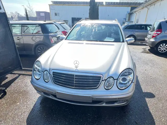 Mercedes-Benz E 200 E-Klasse T-Modell Kompressor Automatik Avantgarde