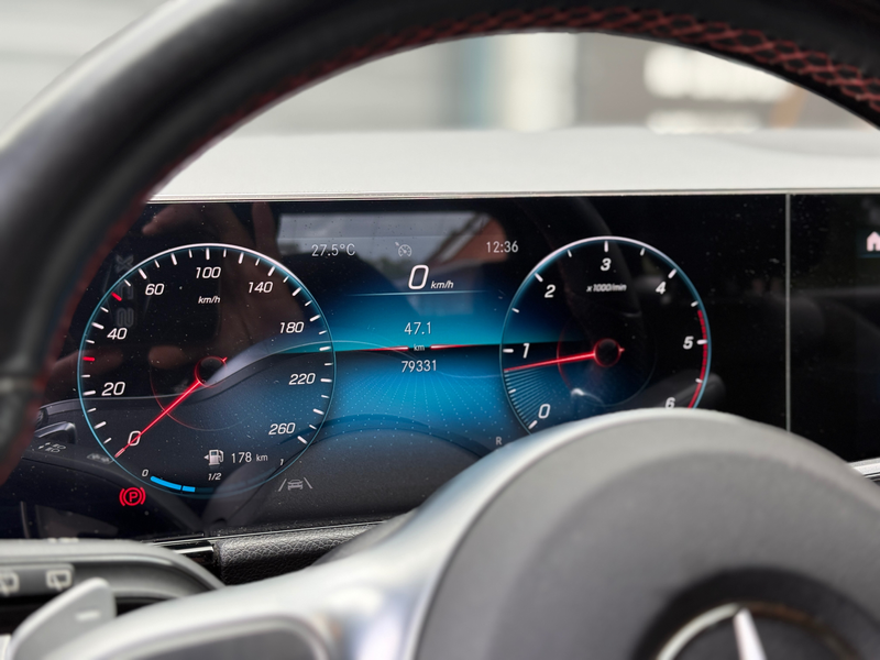 Mercedes-Benz GLA 200 GLA 200 d — photo 10