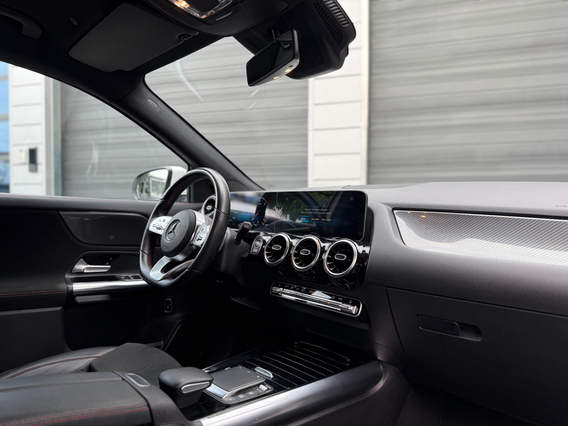 Mercedes-Benz GLA 200 GLA 200 d — photo 6