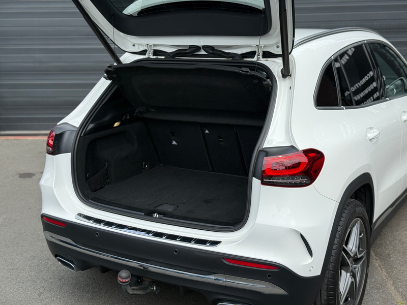 Mercedes-Benz GLA 200 GLA 200 d — photo 9
