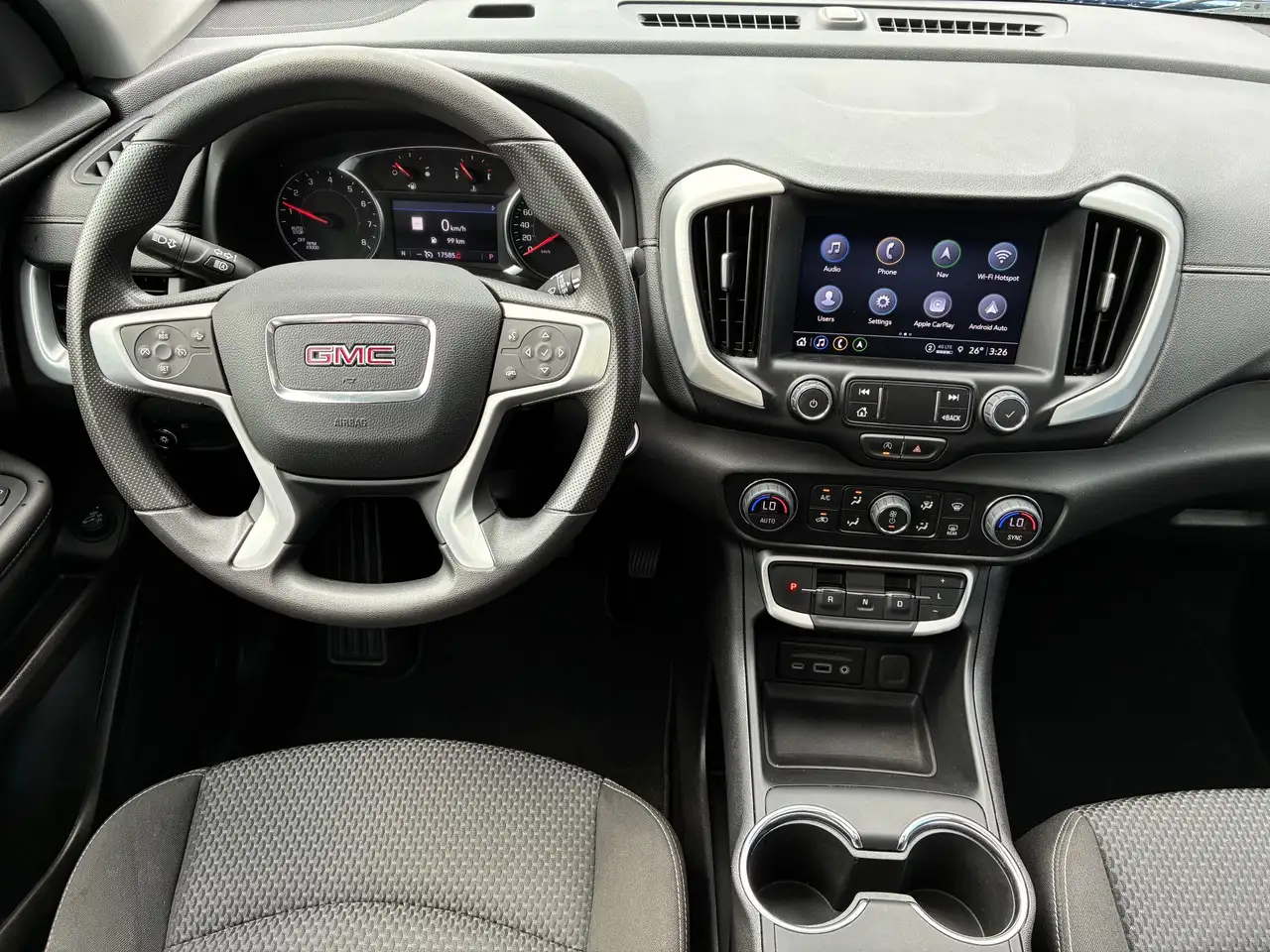 GMC Terrain photo GMC Terrain