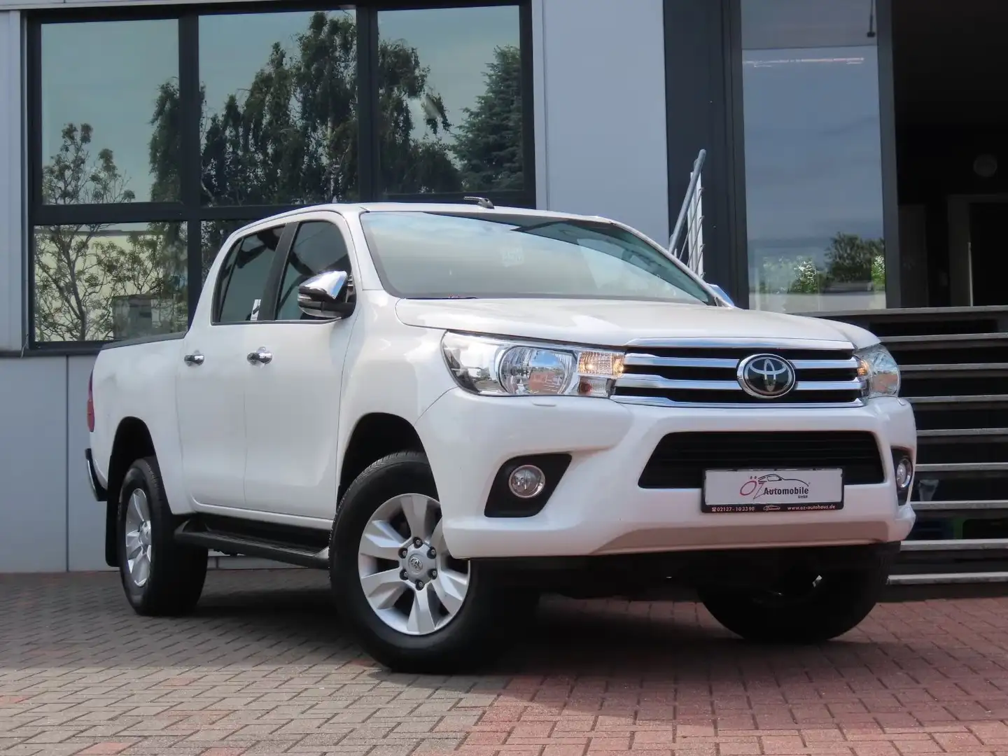 Toyota Hilux 2.4 D-4D-F Double Cab 4x4 Euro 6 Blanc - 1