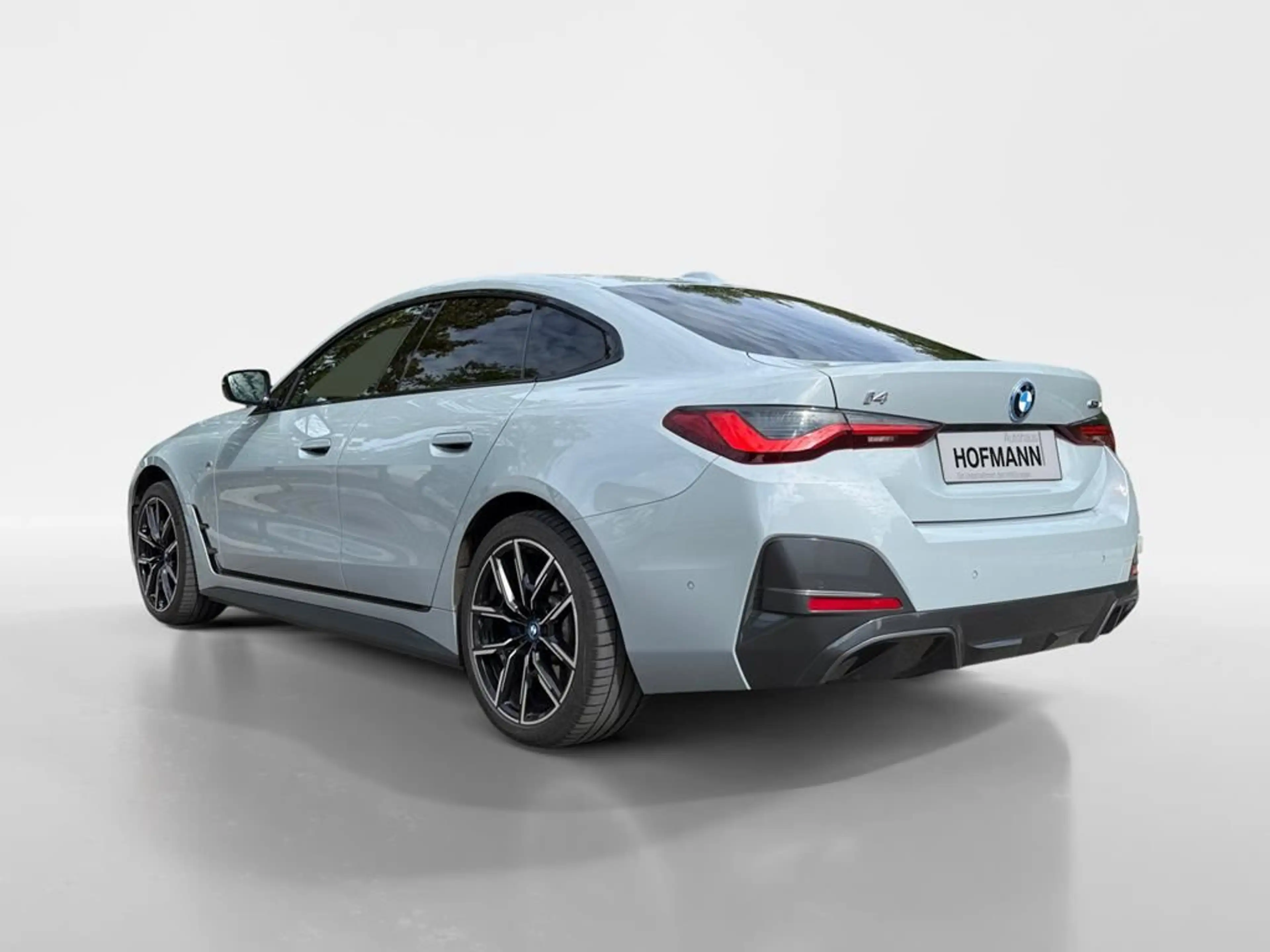 BMW i4 Sportpaket — photo 7