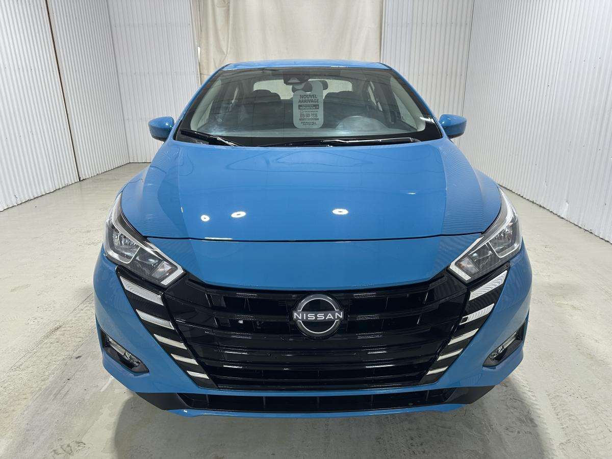 2025 Nissan Versa SV Écran Bluetooth Mags — photo 2