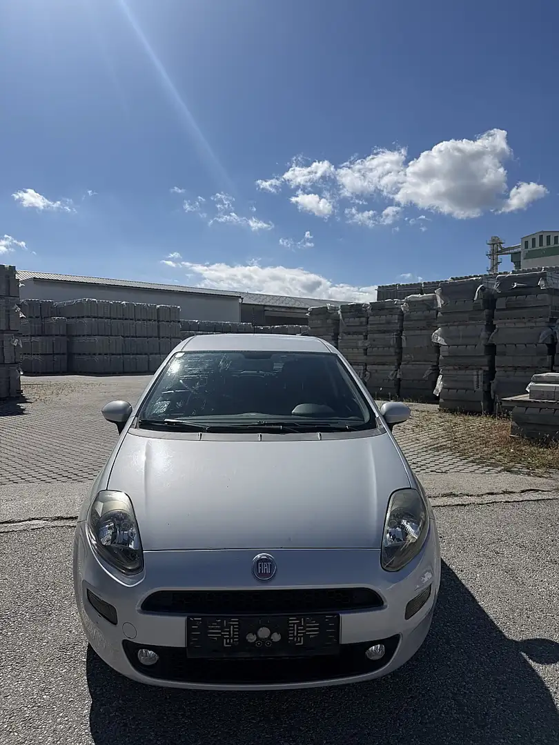Fiat Punto 1,3 Multijet II 85 Pop Evo Grau - 2