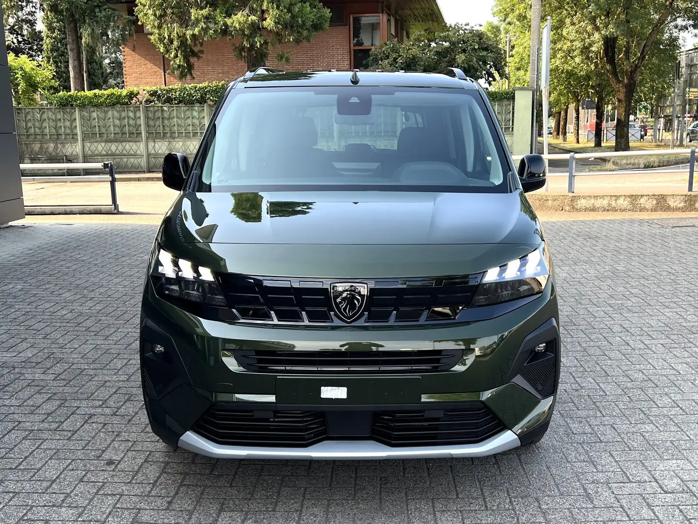 Peugeot Rifter GT Bluehdi 130CV EAT8 STD Verde - 2