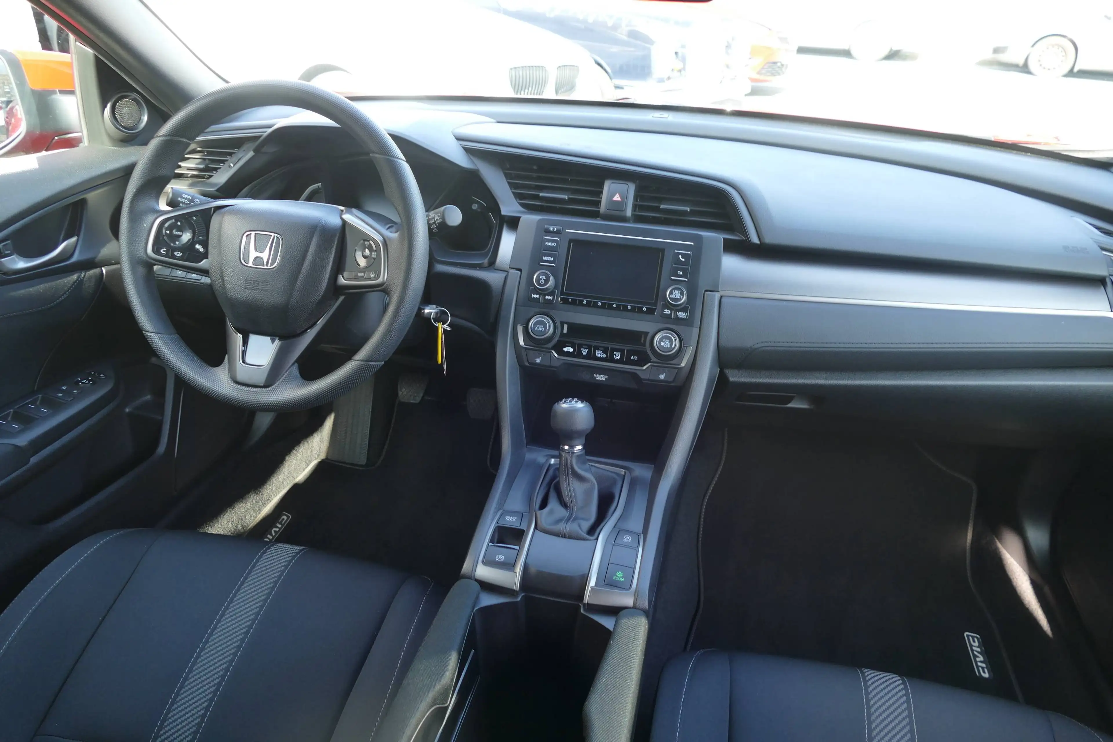 Honda Civic 1.0 i-VTEC Turbo CVT Comfort - Klimaautomatik — photo 11