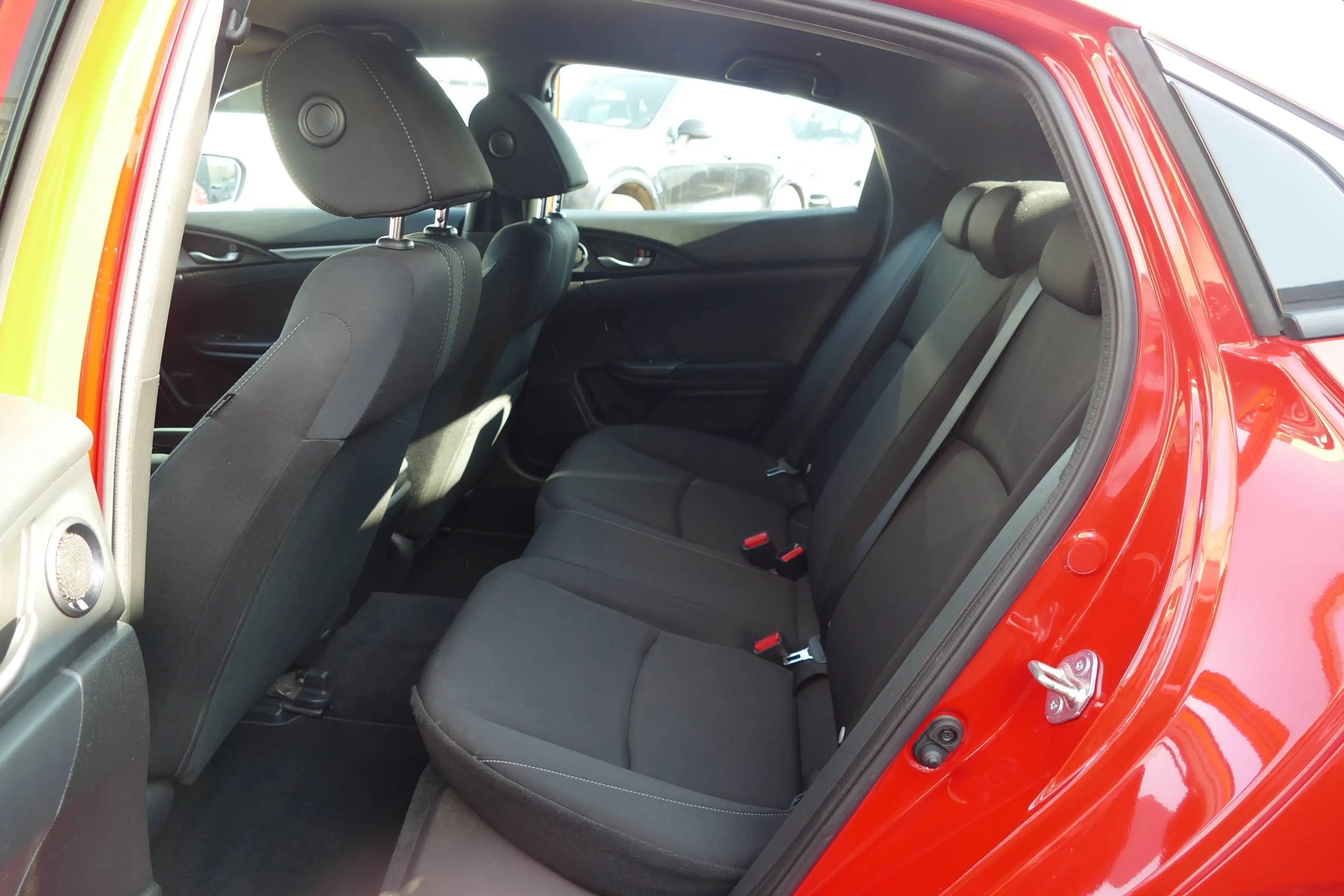 Honda Civic 1.0 i-VTEC Turbo CVT Comfort - Klimaautomatik — photo 8