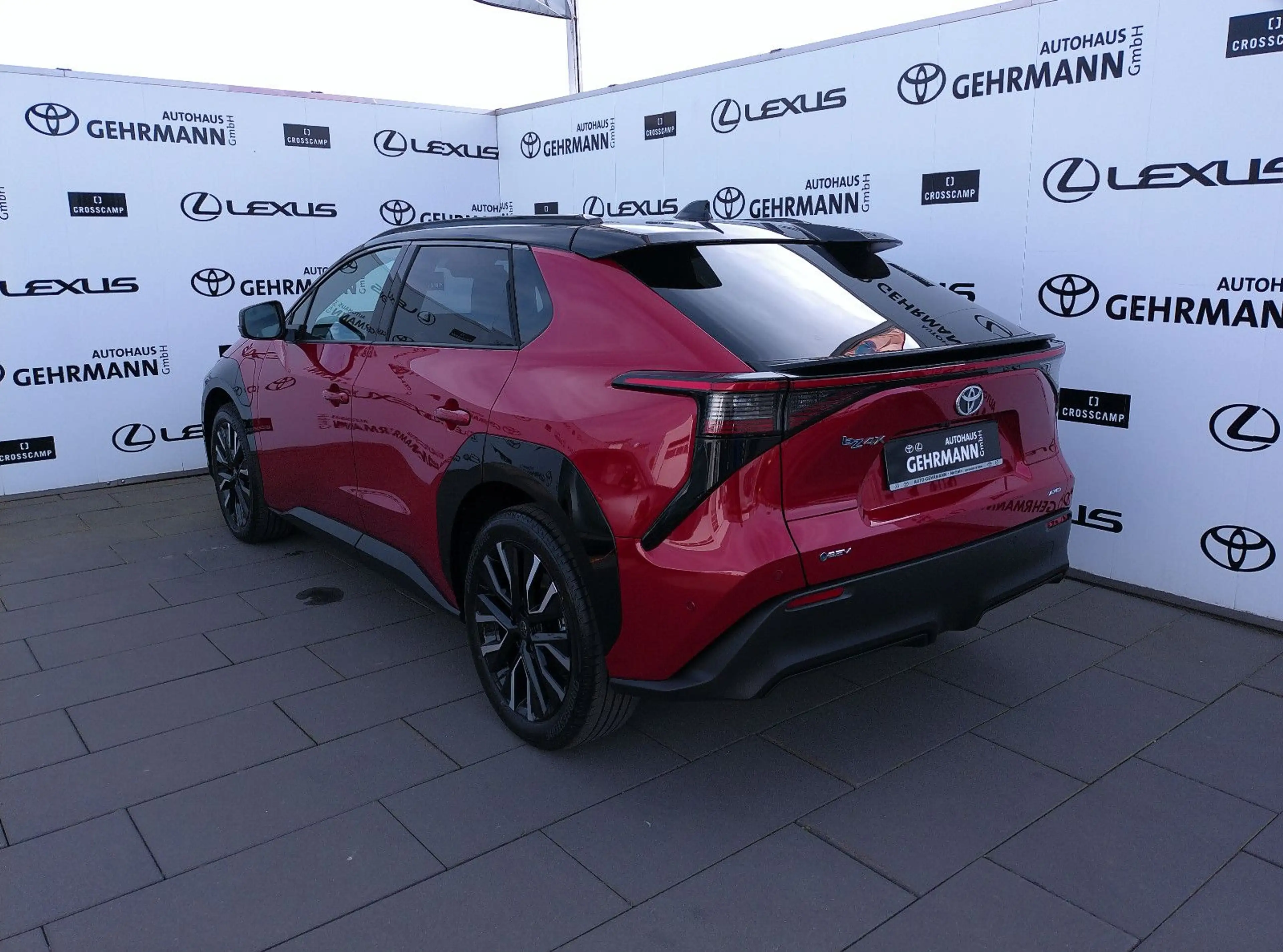 Toyota bZ4X AWD Lounge*JBL Premium Sound System* — photo 3
