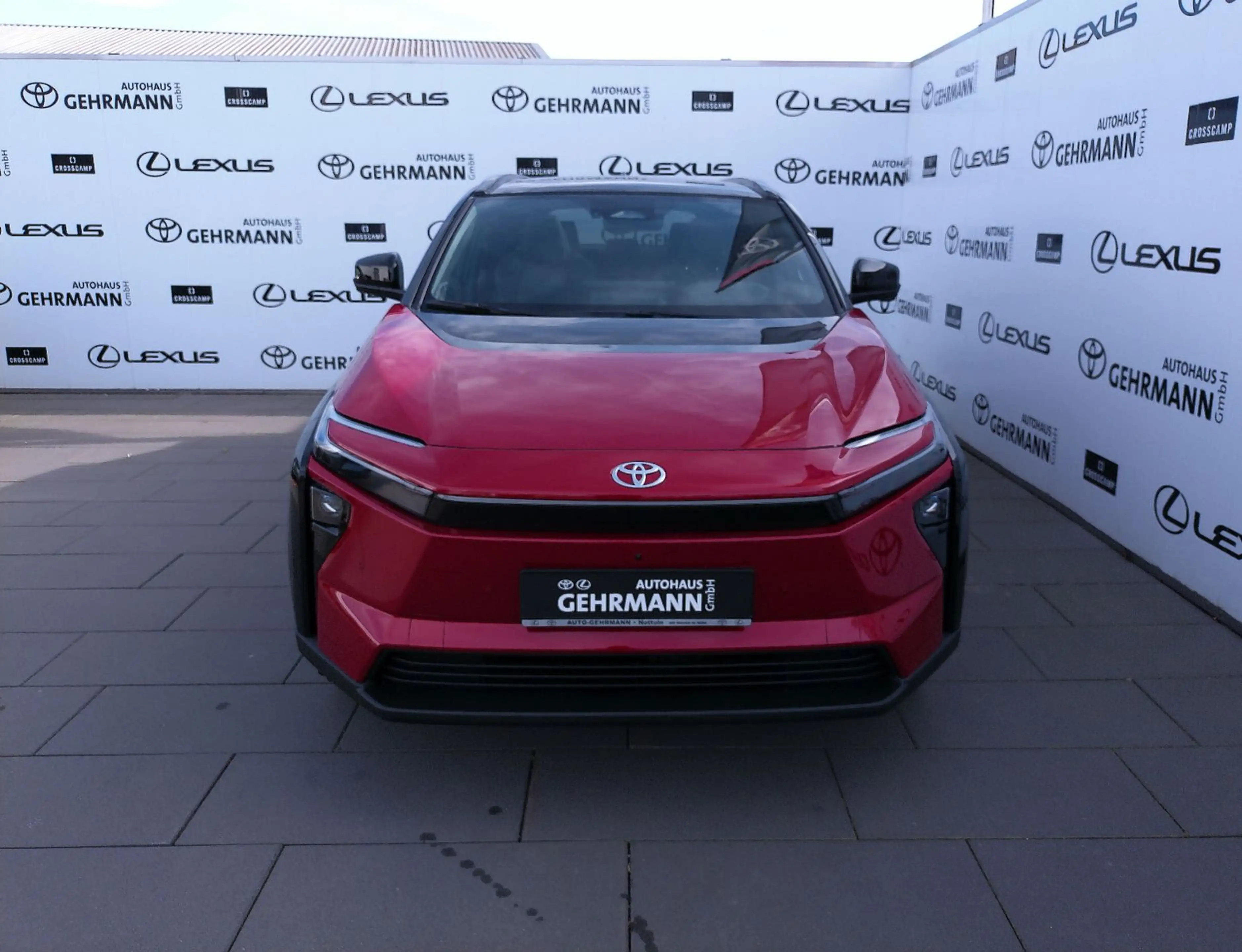 Toyota bZ4X AWD Lounge*JBL Premium Sound System* — photo 2