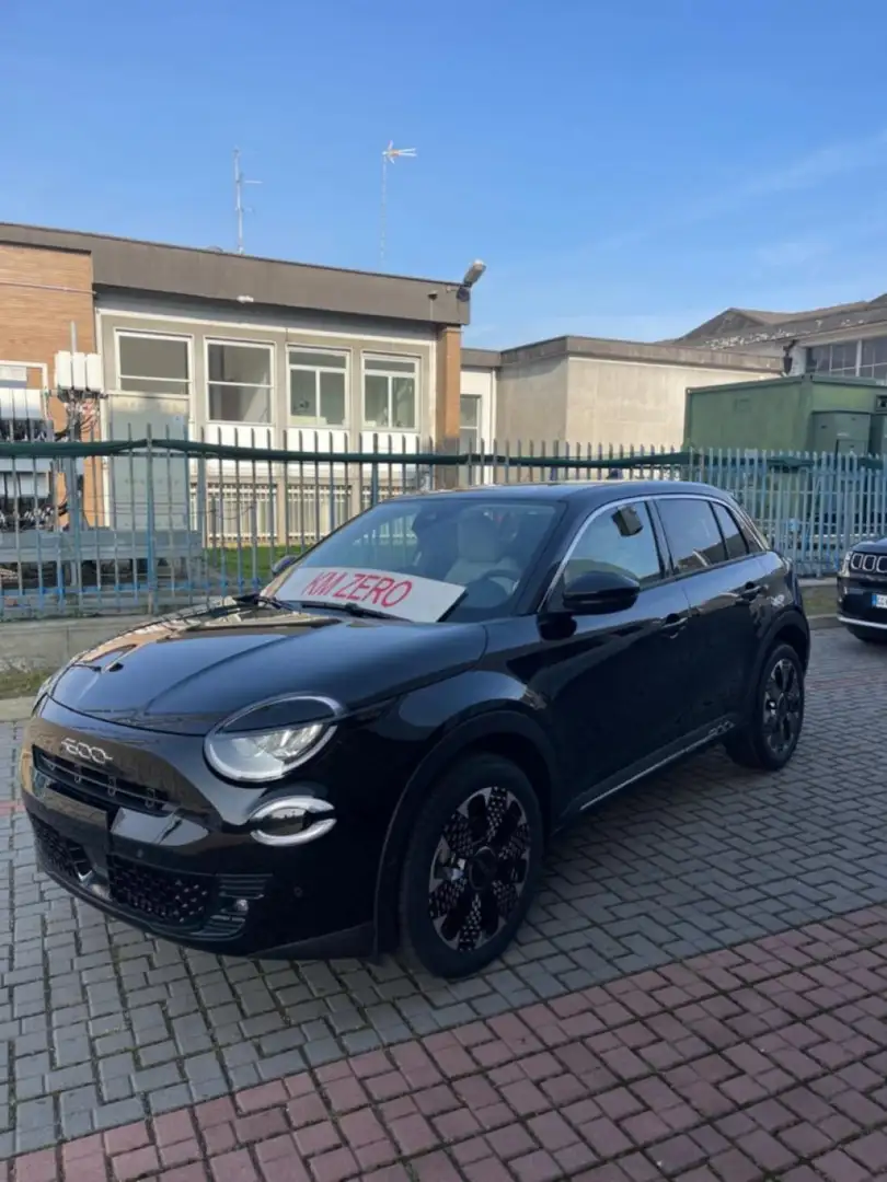 Fiat 600 Hybrid 110 CV DCT MHEV La Prima PREZZO PROMO Noir - 1