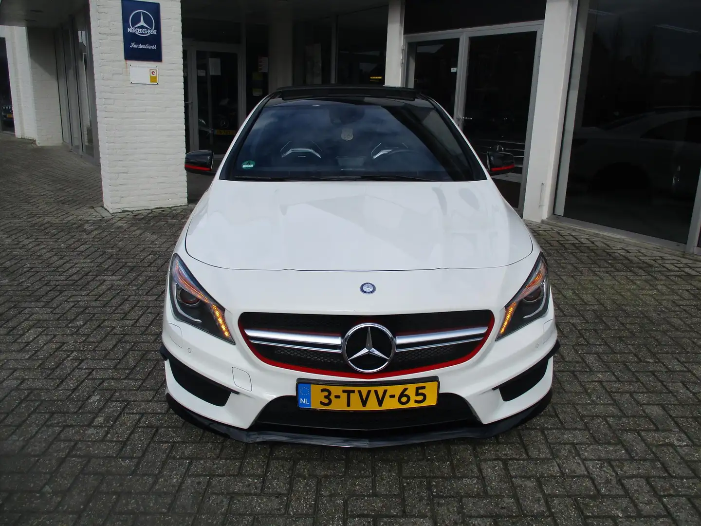 Mercedes-Benz CLA 45 AMG 360pk 4MATIC SPEEDSHIFT DCT AMG EDITION 1 EERSTE G Weiß - 2