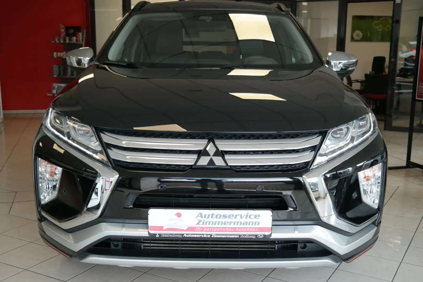 Mitsubishi Eclipse Cross TOP Panorama u. Navi 1.5 2WD CVT Schwarz - 2