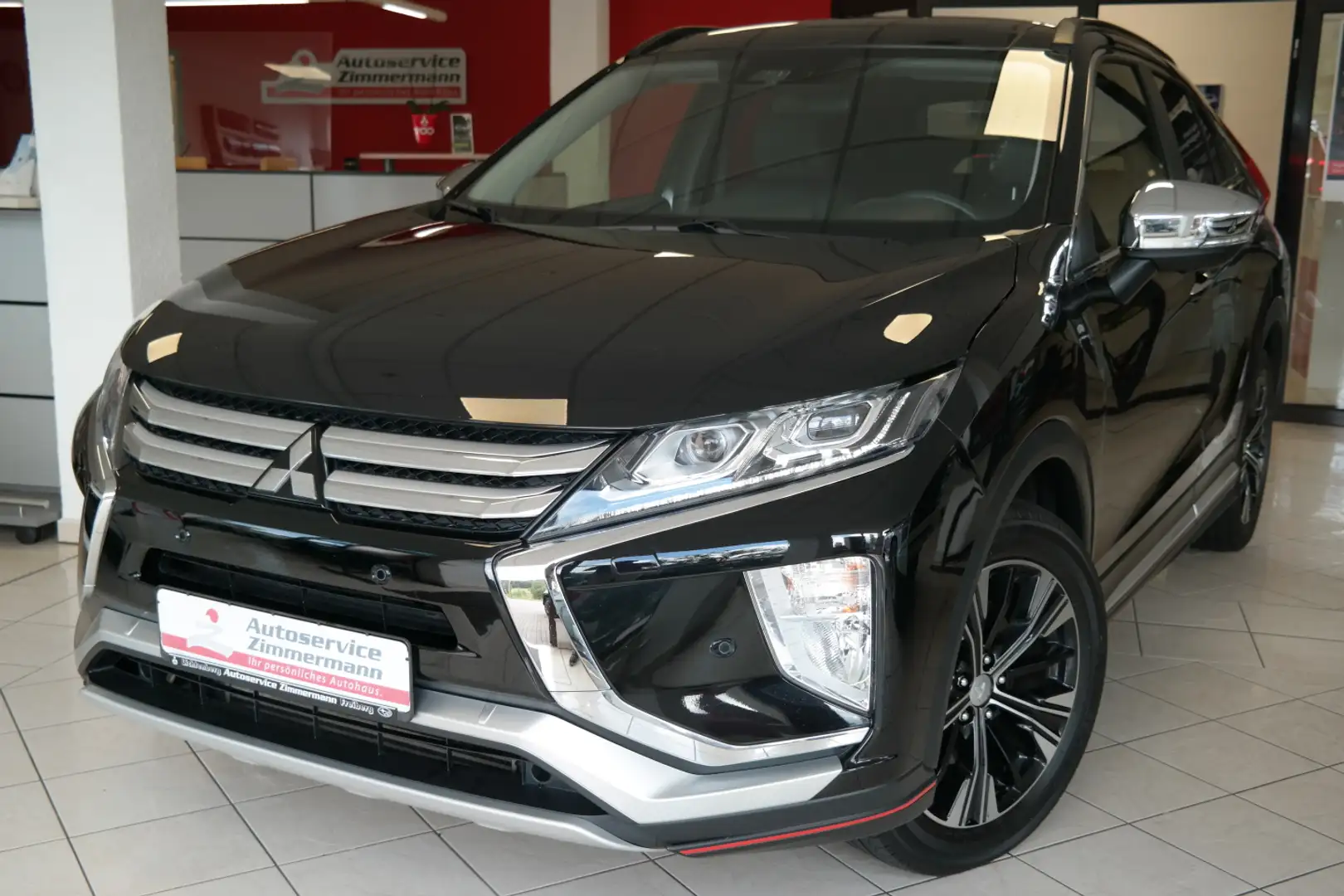 Mitsubishi Eclipse Cross TOP Panorama u. Navi 1.5 2WD CVT Schwarz - 1