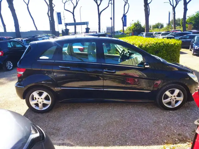 Mercedes-Benz B-Class view 7