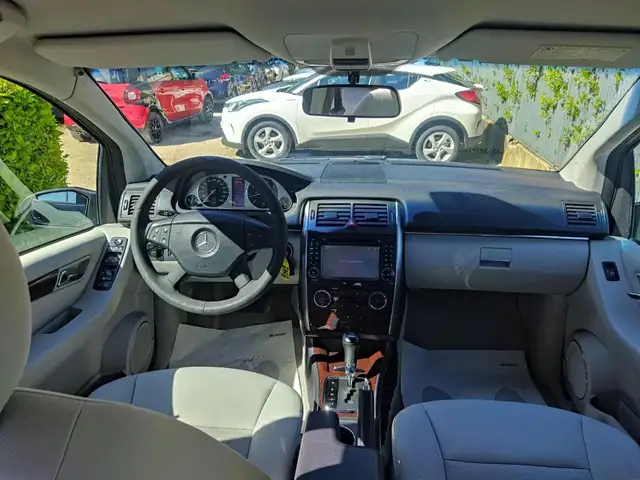 Mercedes-Benz B-Class view 10