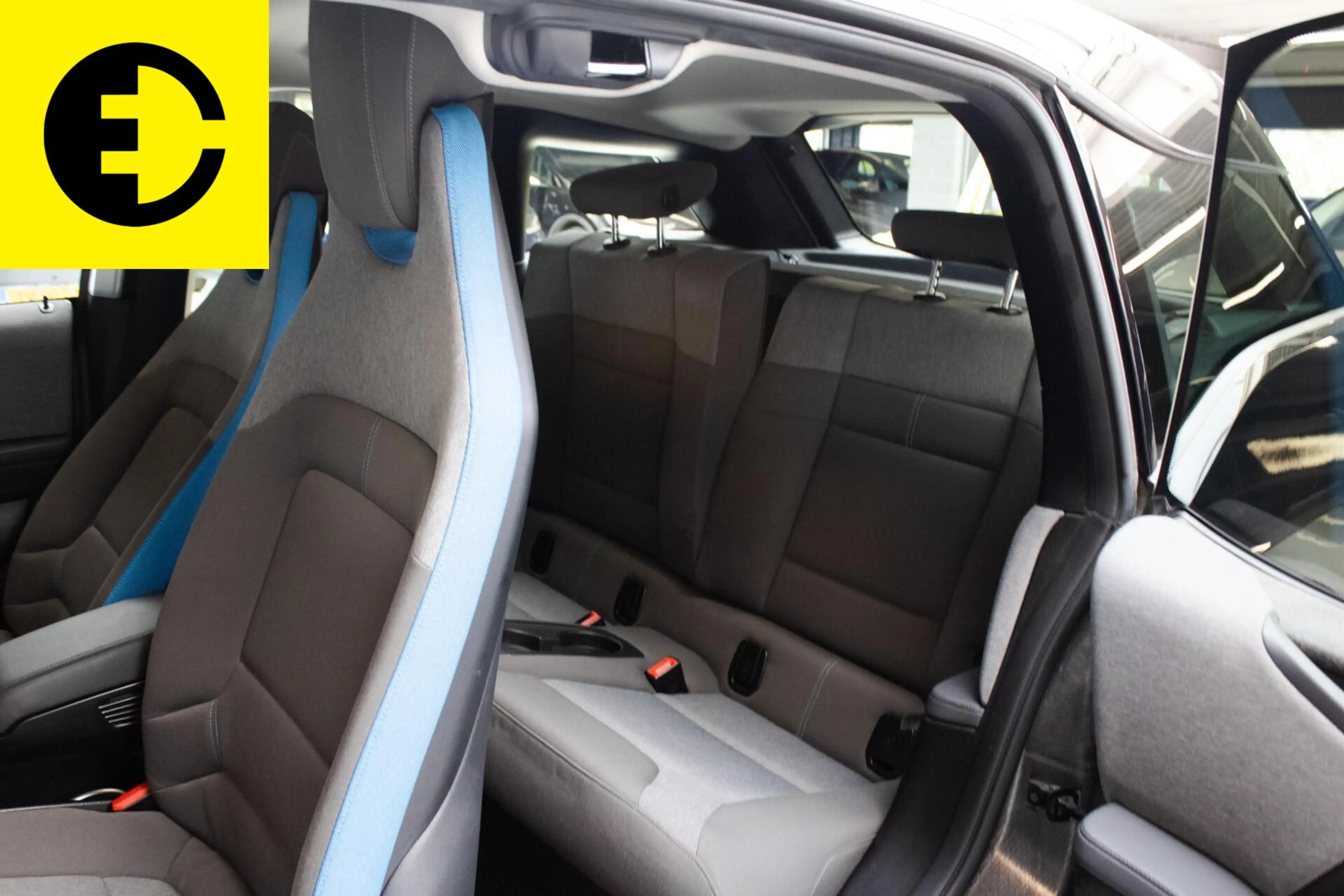 BMW i3 S 120Ah 42 kWh |SOH 90,8% | Stoelverwarming | Acht — photo 6