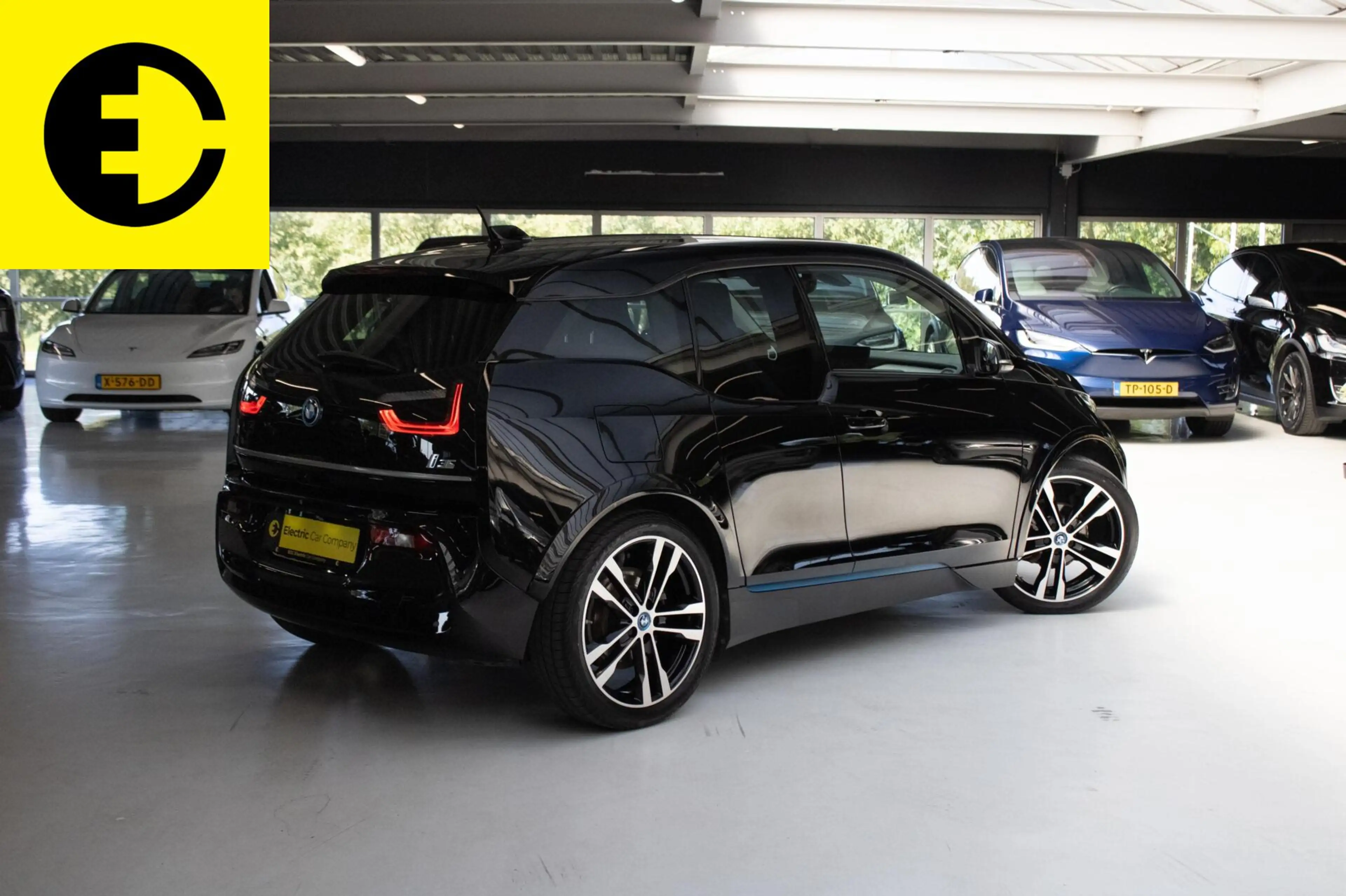 BMW i3 S 120Ah 42 kWh |SOH 90,8% | Stoelverwarming | Acht — photo 10