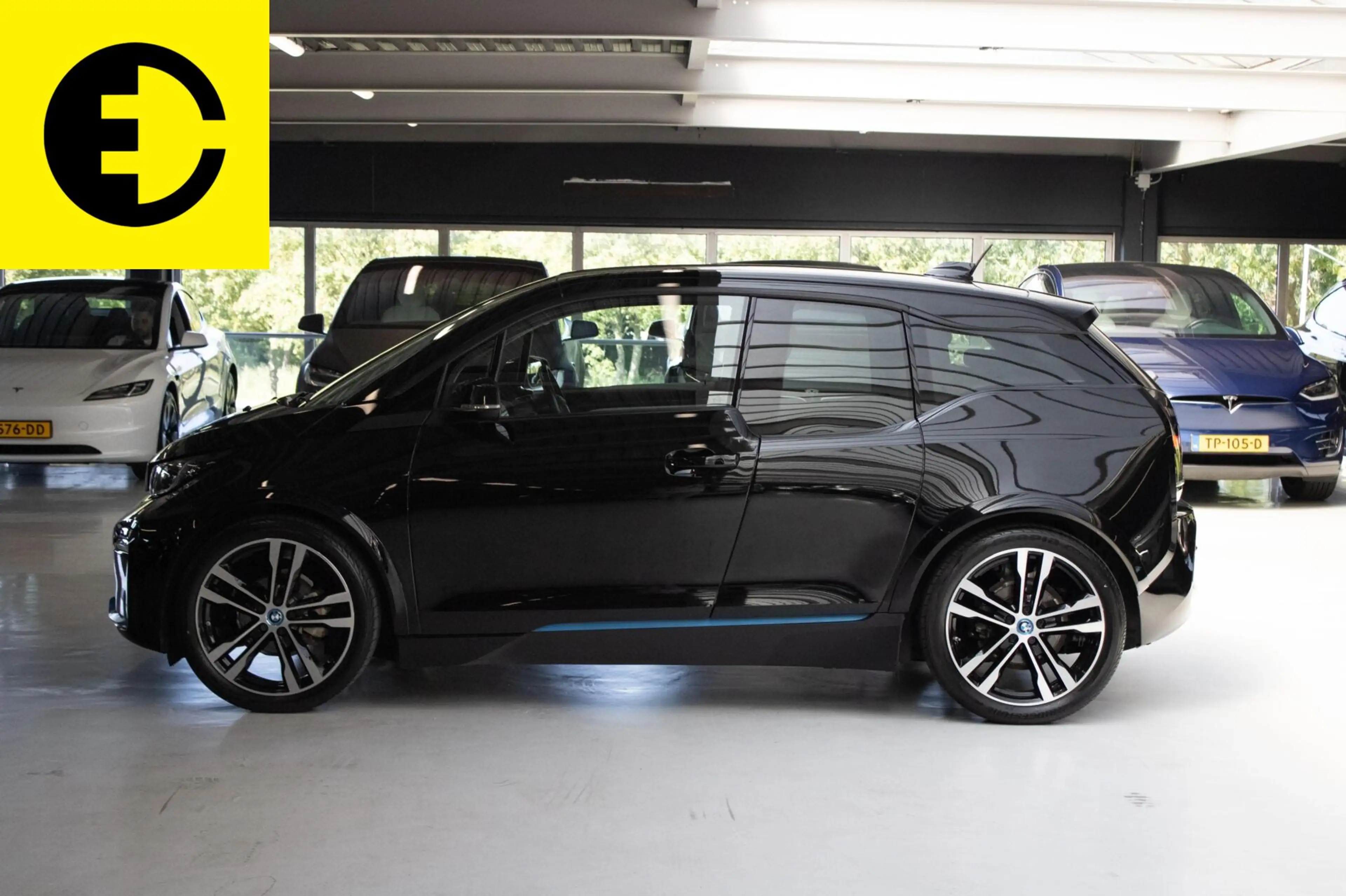 BMW i3 S 120Ah 42 kWh |SOH 90,8% | Stoelverwarming | Acht — photo 14